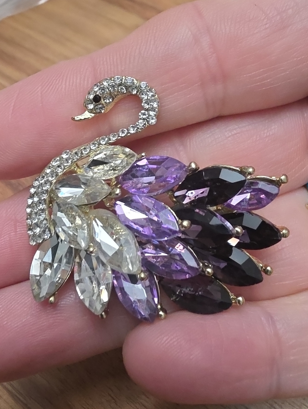A107- Swan Crystal Brooch - Light & Dark Purple & Clear Rhinestones